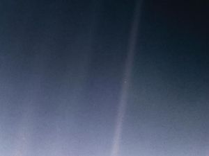 Amazing! Foto Bumi Sebatang Kara di Tengah Luas Alam Semesta