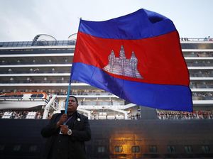 Kapal Pesiar Bawa 650 WN AS Boleh Berlabuh, Trump Apresiasi ke Kamboja Kapal Pesiar Bawa 650 WN AS Boleh Berlabuh, Trump Apresiasi ke Kamboja