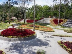 Taman Bunga nan Rancak di Sumatera Barat