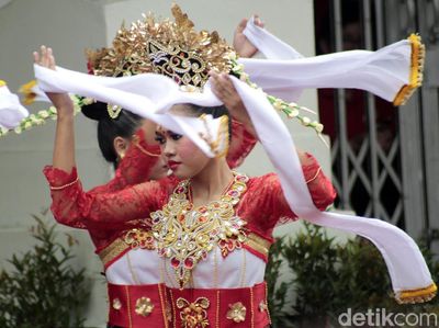 Umat Lintas Agama Bersatu di Parade Bandung Rumah Bersama