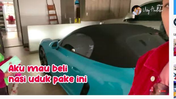 Mobil Porsche Ussy Sulistiawaty