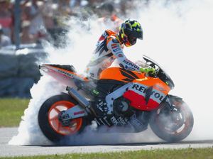 Apa Jadinya kalau Rossi Tak Pernah Pindah dari Honda ke Yamaha?