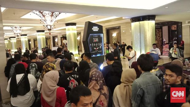 Terbawa Nostalgia di Konser 20 Tahun Bintang Lima Dewa 19