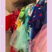 Koleksi baju-baju anak-anak Kim Kadarshian
