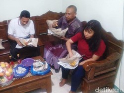 Melihat Lahapnya Mahasiswi yang Pulang dari Wuhan Santap Nasi Boran