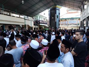 Pemain Asing Persik Ikuti Prosesi Pemakaman Wakil Wali Kota Kediri