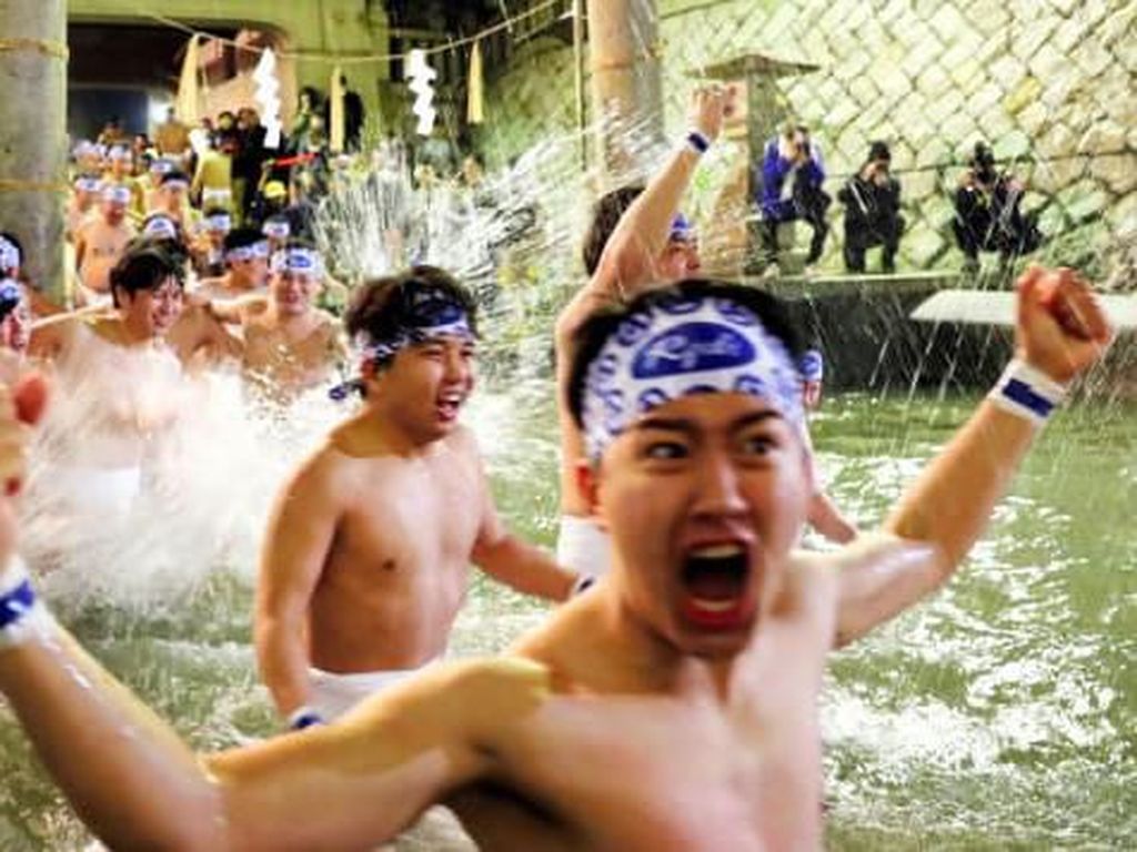 Festival Pria Telanjang di Jepang-Tempat Terpanas di Bumi