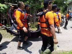 Santri Magetan Hanyut Saat Sungai Meluap, Mayatnya Ditemukan di Madiun