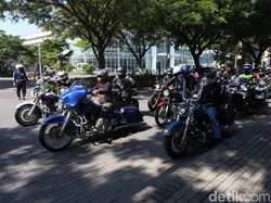 Saat Para Dokter Naik Moge Keliling Kota Solo