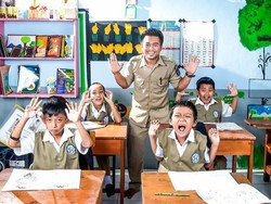 Suka Duka Bang Calu, Guru SLB yang Cari Tambahan Lewat Ojol