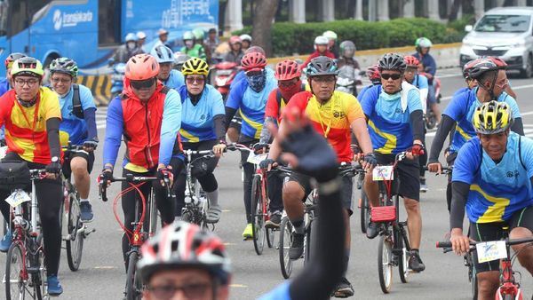 Gowes Santai 70 KM Bareng Milenial