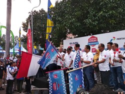 Gelar Fun Walk, Pertamina Ajak Warga Gunakan BBM Ramah Lingkungan