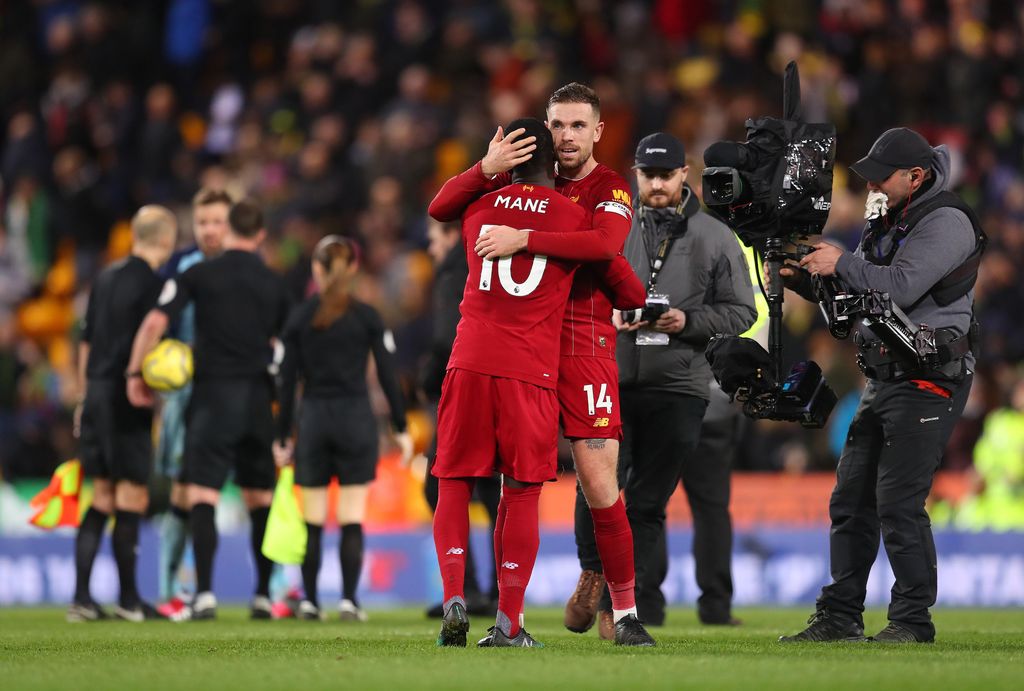 Sadio Mane dan Jordan Henderson