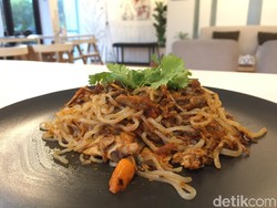 Kiila Kiila: Santai Mencicip Shirataki Cakalang Ditemani Kopi Susu Gula Aren