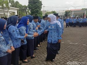 Khofifah Ingatkan Ego Antar OPD Demi Sinergitas Pemprov Jatim