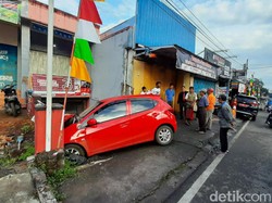 Ibu dan Anak Terluka Ditabrak Mobil Ngebut di Garut