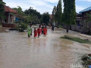 Tanggul Jebol, Enam Desa di Brebes Kebanjiran