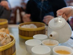 Cegah Virus Corona, Warga China Dilarang Ngeteh dan Makan Dim Sum di Restoran