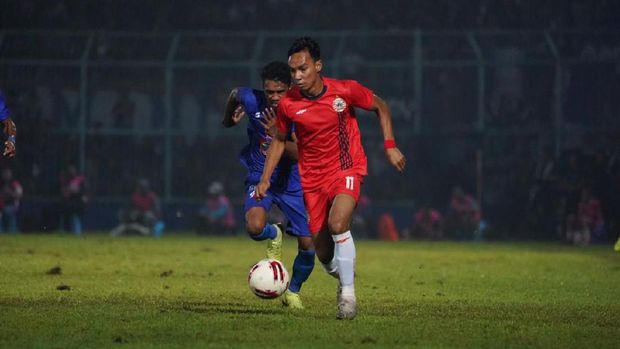 Novri Setiawan ikut menyumbang gol ke gawang Madura United.