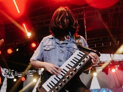 Manggung Lagi Setelah Menikah, Isyana Sarasvati Semangat Banget!