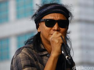 Selamat Jalan Kawan, Selamat Jalan Tepeng! Selamat Jalan Kawan, Selamat Jalan Tepeng!