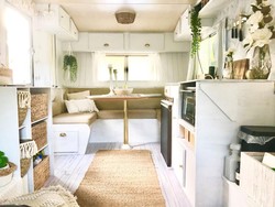 Sulap Caravan Tua Jadi Mewah, Ibu Ini Pede Keliling Australia