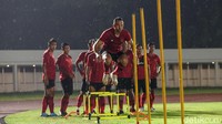 Skuad Garuda terus digenjot fisiknya.
