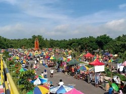 Sunday Market di Madiun Serap Ratusan Pedagang Lokal