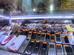 Pedagang Jual Ponsel BM Harus Ganti Rugi Konsumen