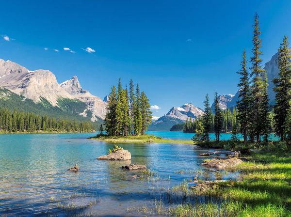 Danau Misterius di Kanada