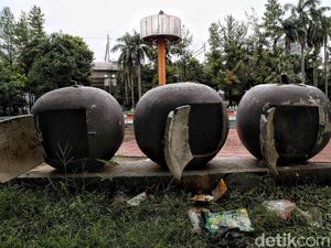 Taman Martha Tiahahu Blok M Menanti Aksi untuk Diperbaiki