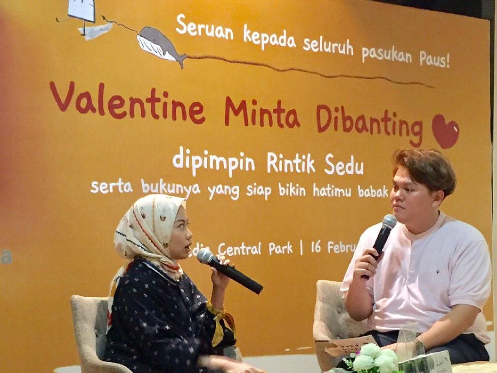 Rintik Sedu Ajak Pembaca Ungkapkan Perasaan Lewat Buku Minta Dibanting Rintik Sedu Ajak Pembaca Ungkapkan Perasaan Lewat Buku Minta Dibanting