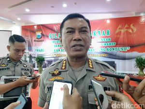 Kapolrestabes Usul Kota Makassar Terapkan PSBB Tahap Ketiga Kapolrestabes Usul Kota Makassar Terapkan PSBB Tahap Ketiga