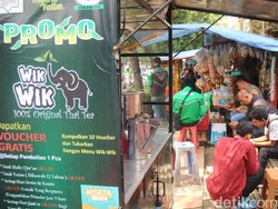 Seruput Es Wik Wik dan Ngemil Seblak Jabrig di Dago Sukabumi