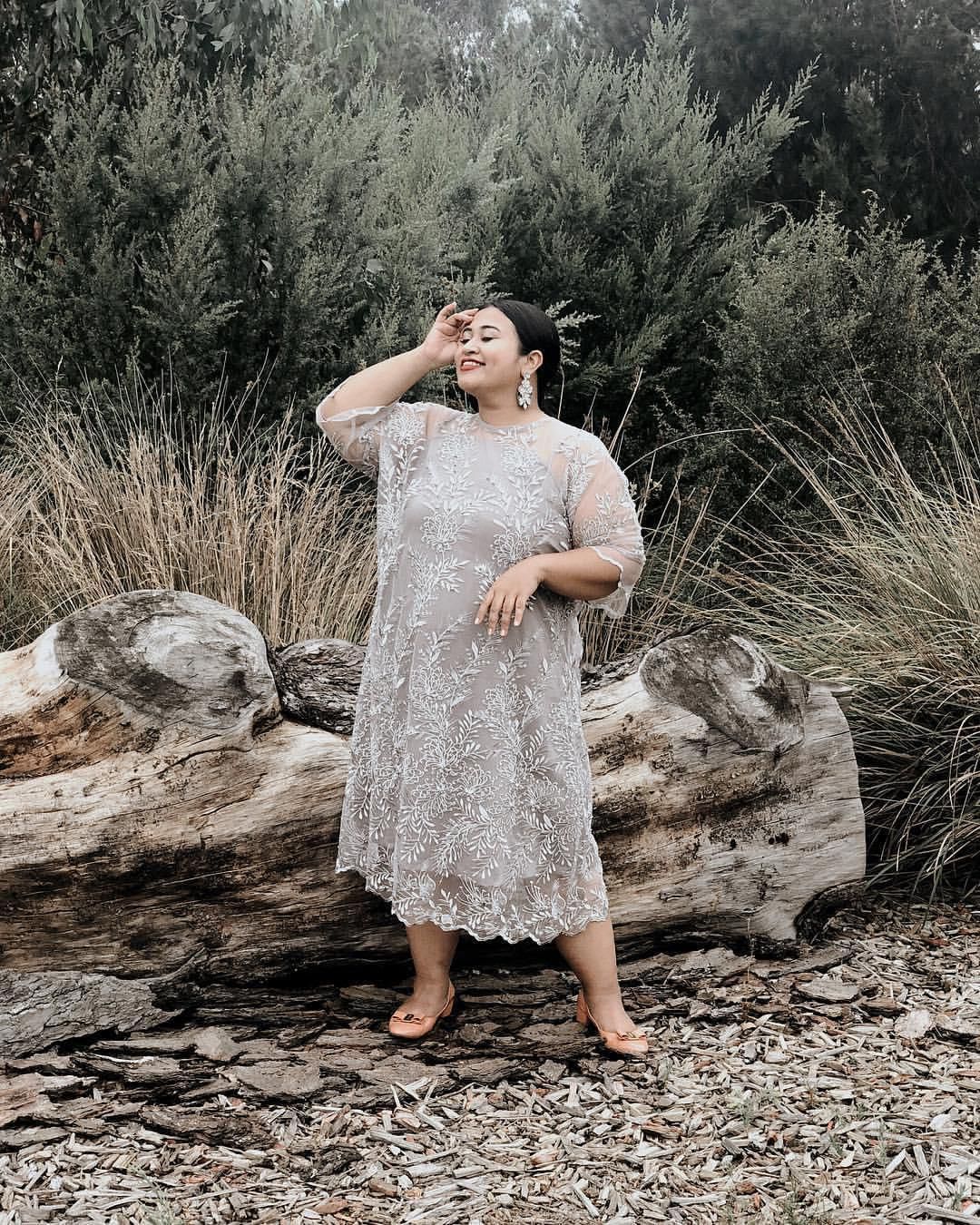 Inspirasi Fashion Kondangan untuk Tubuh Big Size ala Ucita Pohan