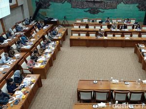 DPR Rapat Bareng BPS soal Sensus Penduduk 2020