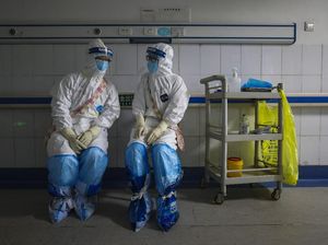 Parno Tertular Virus Corona, Suami Tega Mengunci Istri di Kamar Mandi Parno Tertular Virus Corona, Suami Tega Mengunci Istri di Kamar Mandi