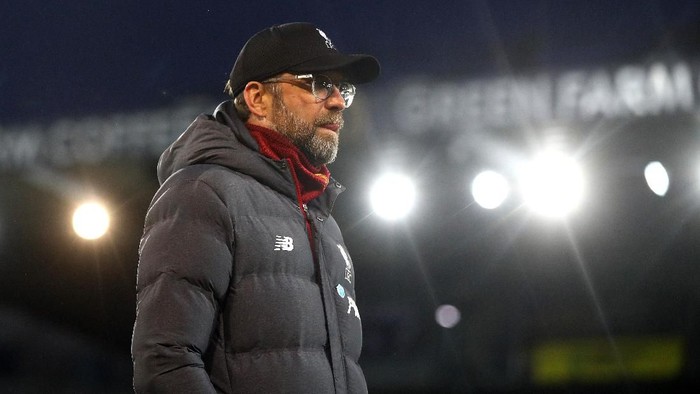 NORWICH, ENGLAND - FEBRUARY 15: Jurgen Klopp, Manager of Liverpool looks on prior to the Premier League match between Norwich City and Liverpool FC at Carrow Road on February 15, 2020 in Norwich, United Kingdom. (Photo by Julian Finney/Getty Images)