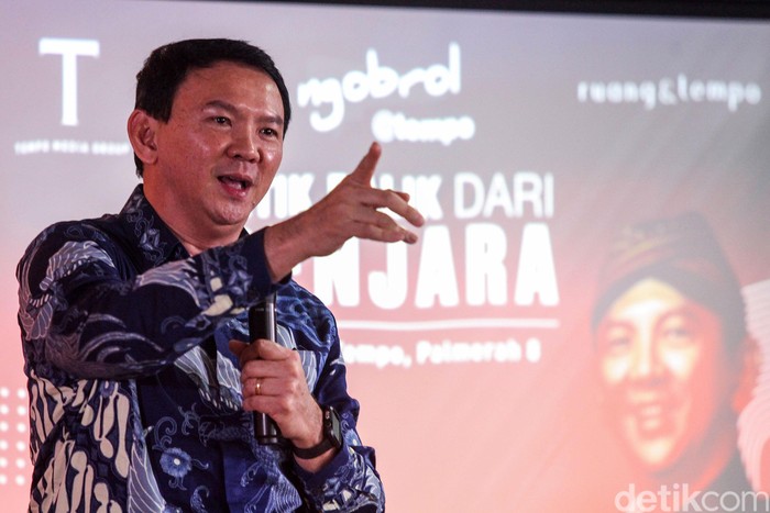 Mantan Gubernur DKI Jakarta Basuki Tjahaja Purnama alias Ahok meluncurkan buku Panggil Saya BTP di Gedung Tempo, Palmerah, Jakarta Selatan, Senin (17/2/2020).