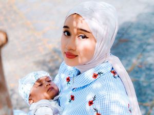 Mirip Banget, Hijabers Ini Sampai Sempat Dikira Ariana Grande Berhijab