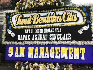 Sederet Rekan Artis Melayat ke Rumah Duka Ashraf Sinclair