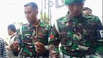Penampakan Motor Terbakar Saat Bentrok Bonek Vs Aremania