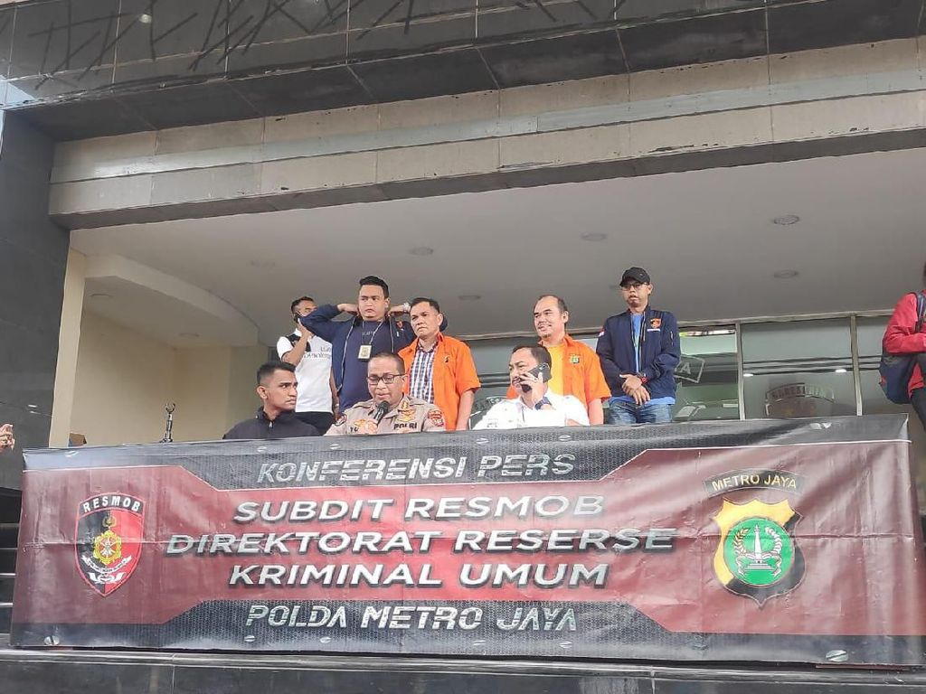 Postingan Ijazah Rektor Palsu Bikin Dosen Ditangkap Postingan Ijazah Rektor Palsu Bikin Dosen Ditangkap