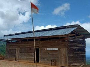 Memprihatinkan, SD Anak Pedalaman Kolaka Utara Rusak Dinding Dimakan Rayap