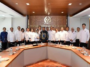 Ketua MPR Ajak Pengusaha Ikut Terlibat dalam Sosialisasi Empat Pilar Ketua MPR Ajak Pengusaha Ikut Terlibat dalam Sosialisasi Empat Pilar