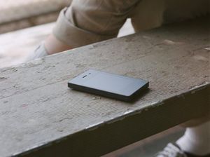 HP Jadul yang Cuma Bisa Nelepon & SMS Ini Laris Manis HP Jadul yang Cuma Bisa Nelepon & SMS Ini Laris Manis