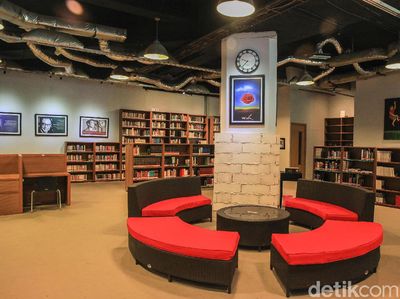 Potret Perpustakaan Cozy di Jakarta