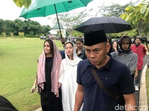 BCL Merasa Kepergian Ashraf Sinclair Sangat Cepat