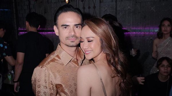 Kata-kata Romantis Ashraf Sinclair yang Akan Jadi Memori Manis untuk BCL