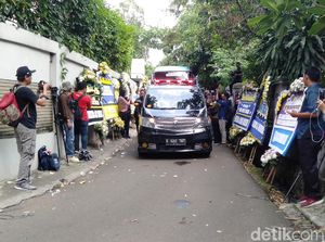 Jenazah Ashraf Sinclair Dibawa ke San Diego Hills